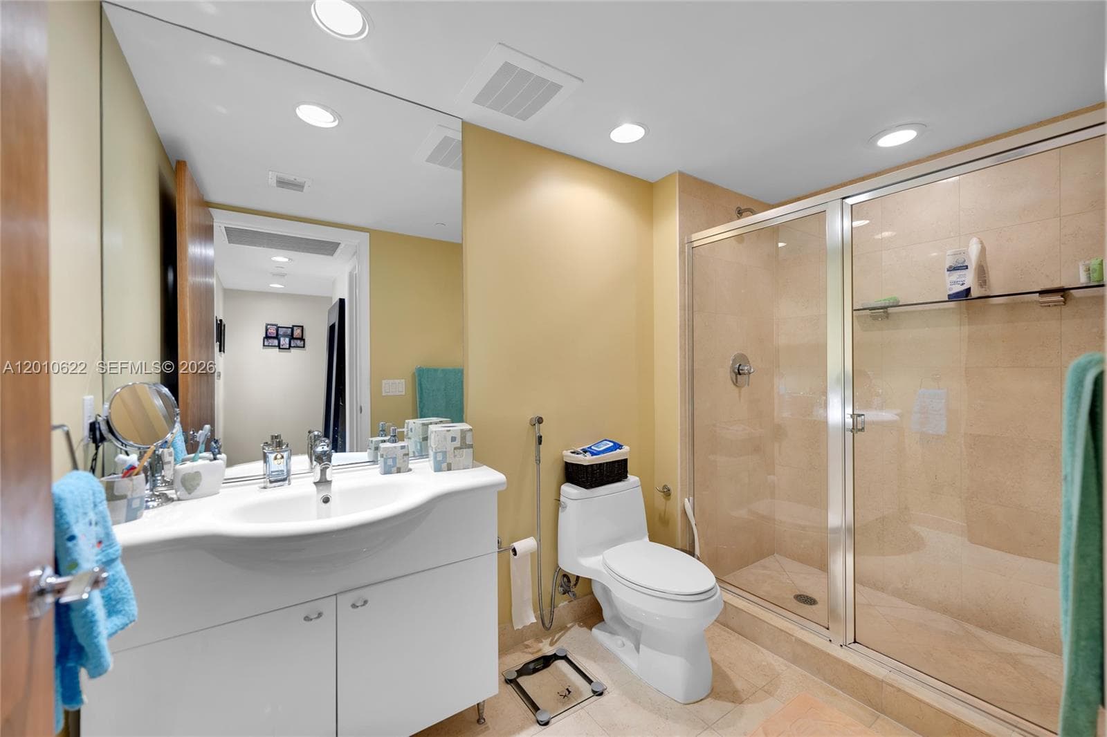 1800 Ocean Dr 2205 photo 20