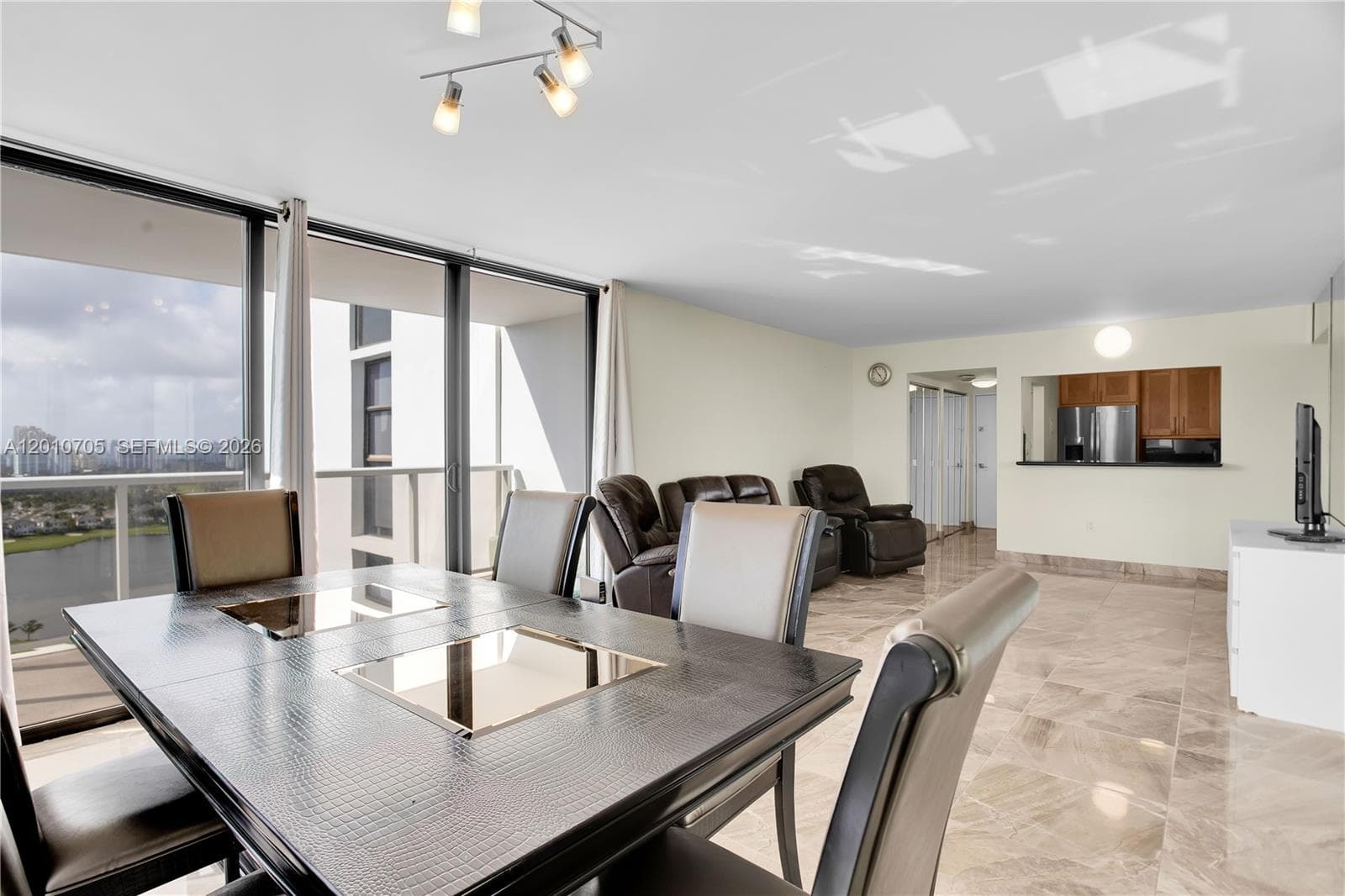 3701 N Country Club Dr 2203 photo 10