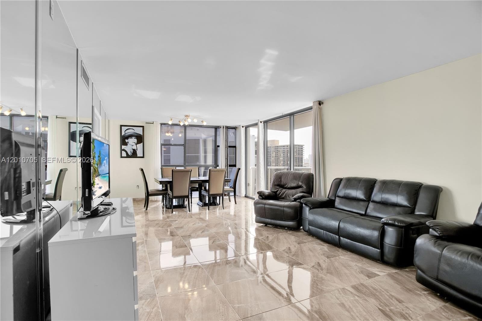 3701 N Country Club Dr 2203 photo 4