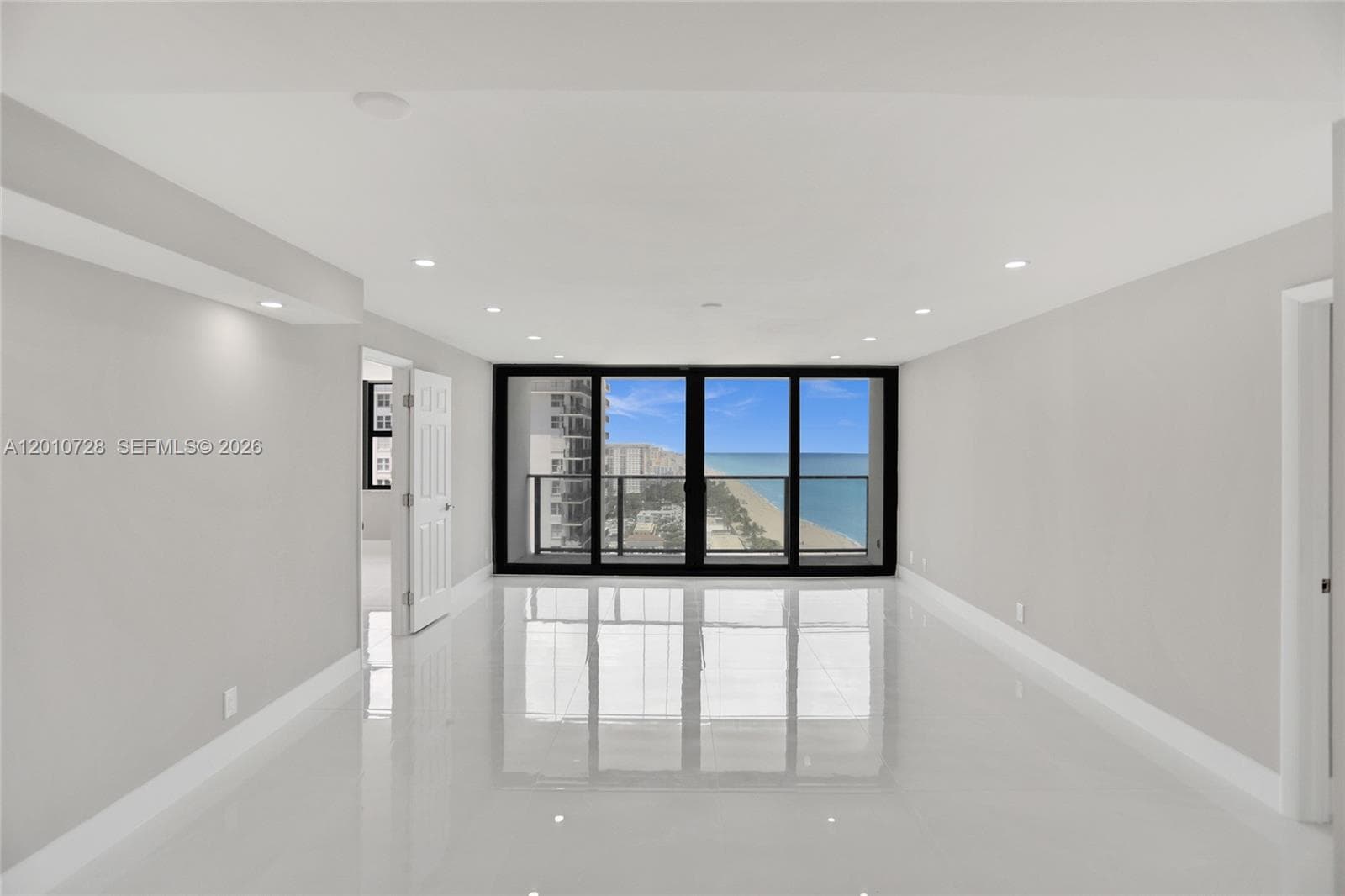 2301 Ocean Dr 2404 photo 7