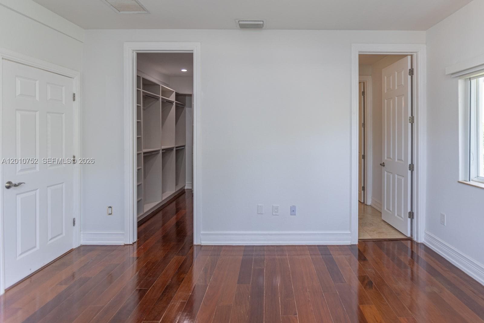 425 Shore Dr photo 19