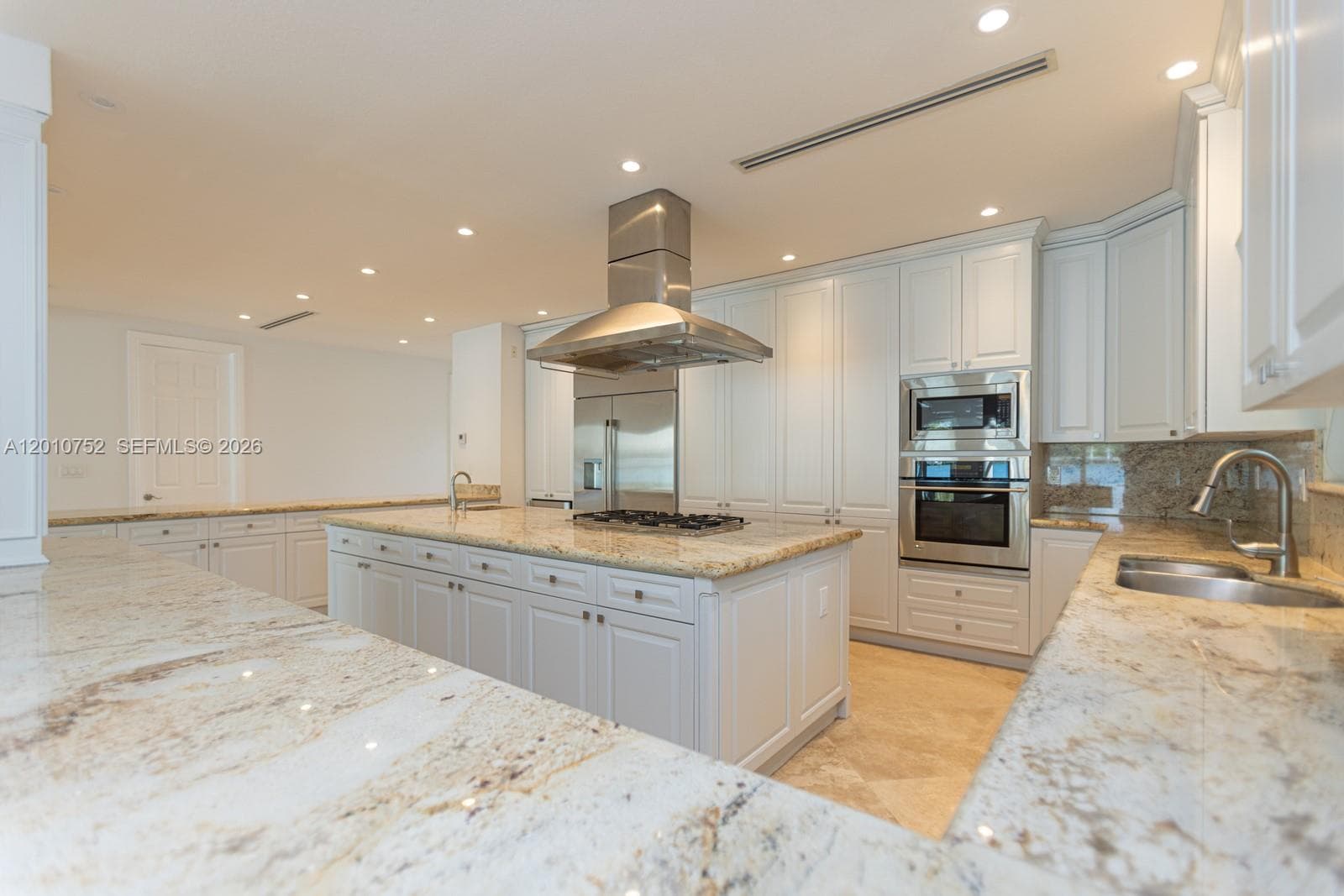 425 Shore Dr 4
