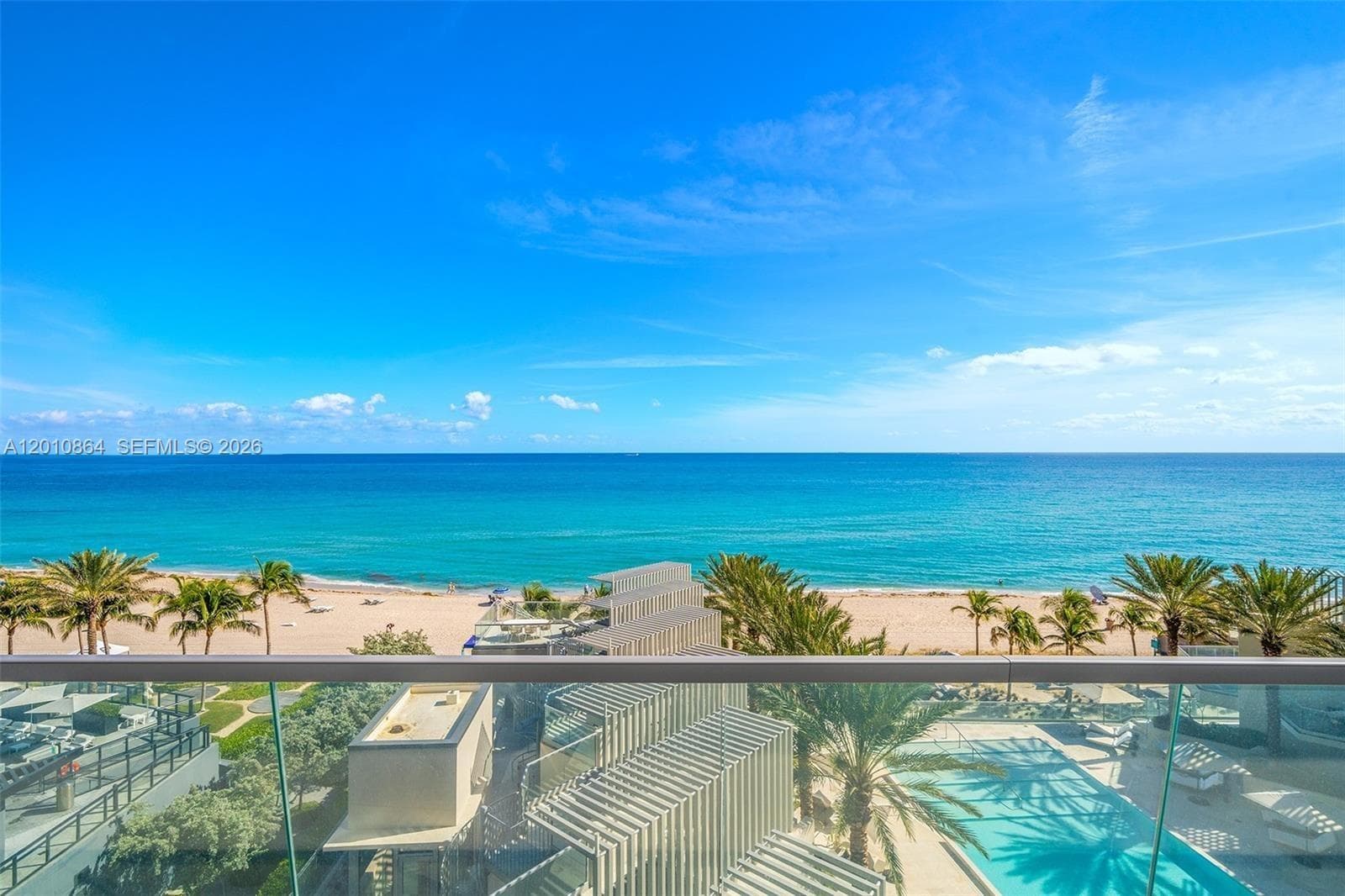 18501 Collins Ave 1