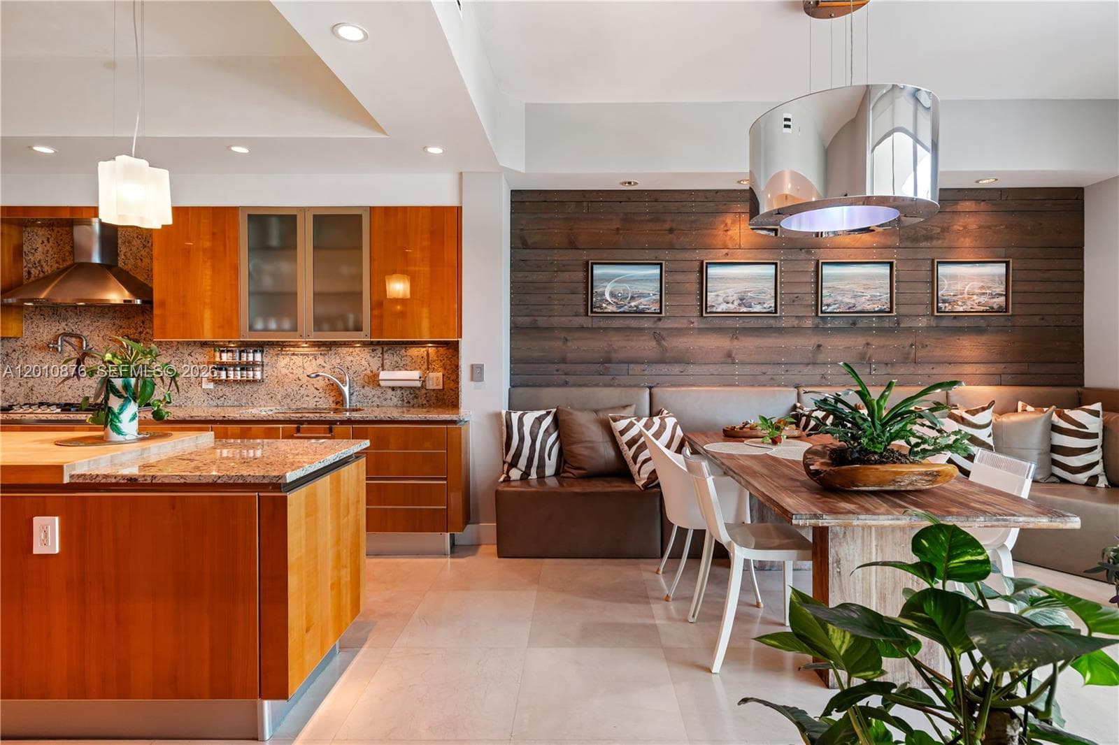 16051 Collins Ave 403 photo 14