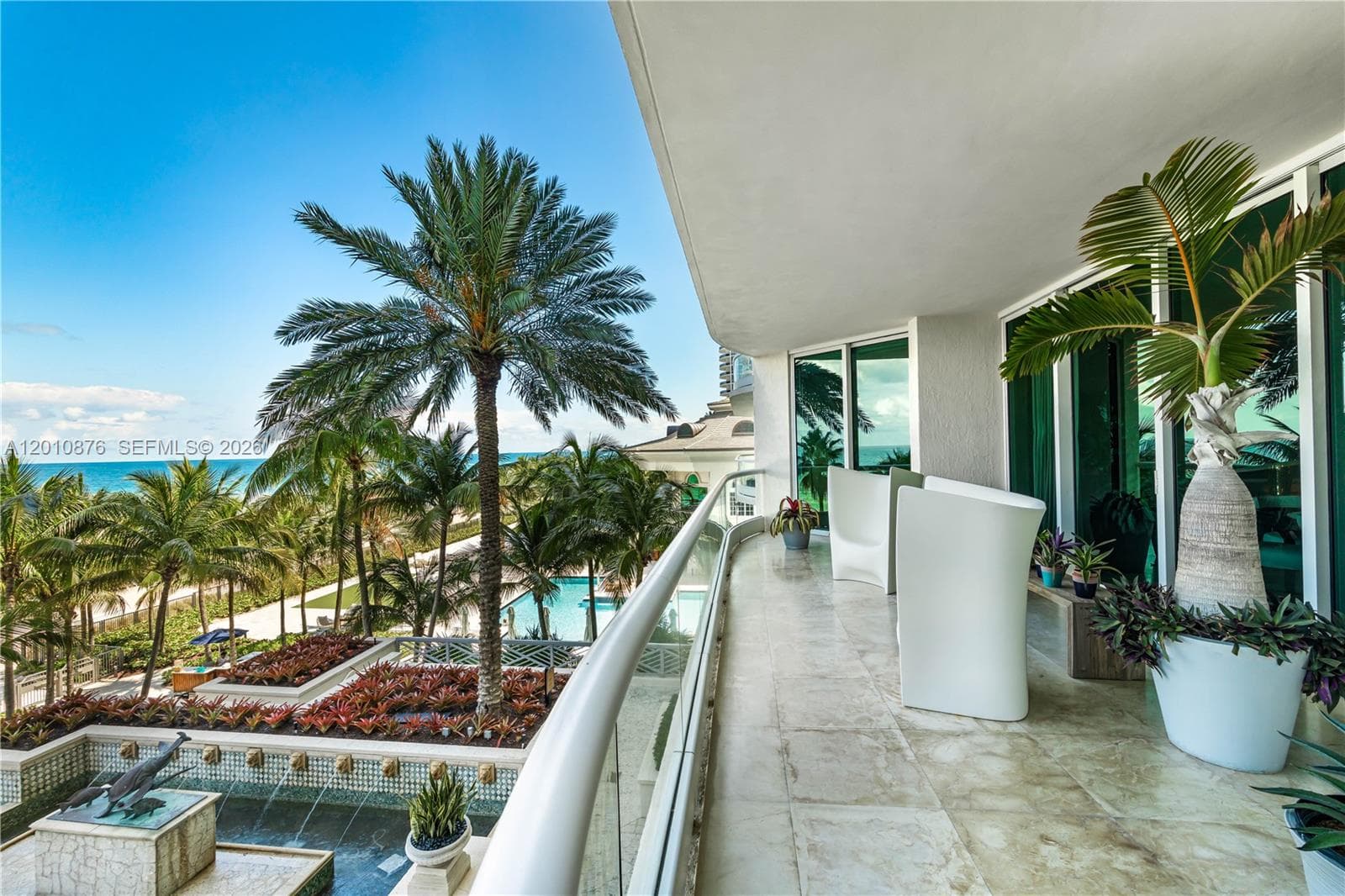 16051 Collins Ave 403 photo 11