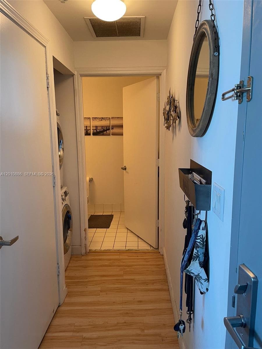 601 NE 36th St 1705 photo 13