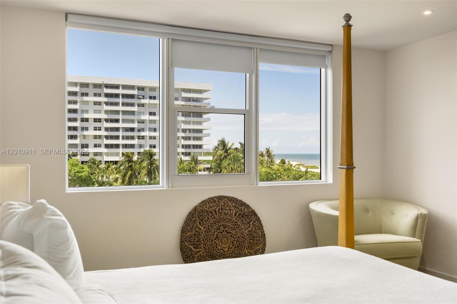 200 Ocean Lane Dr 401 photo 14