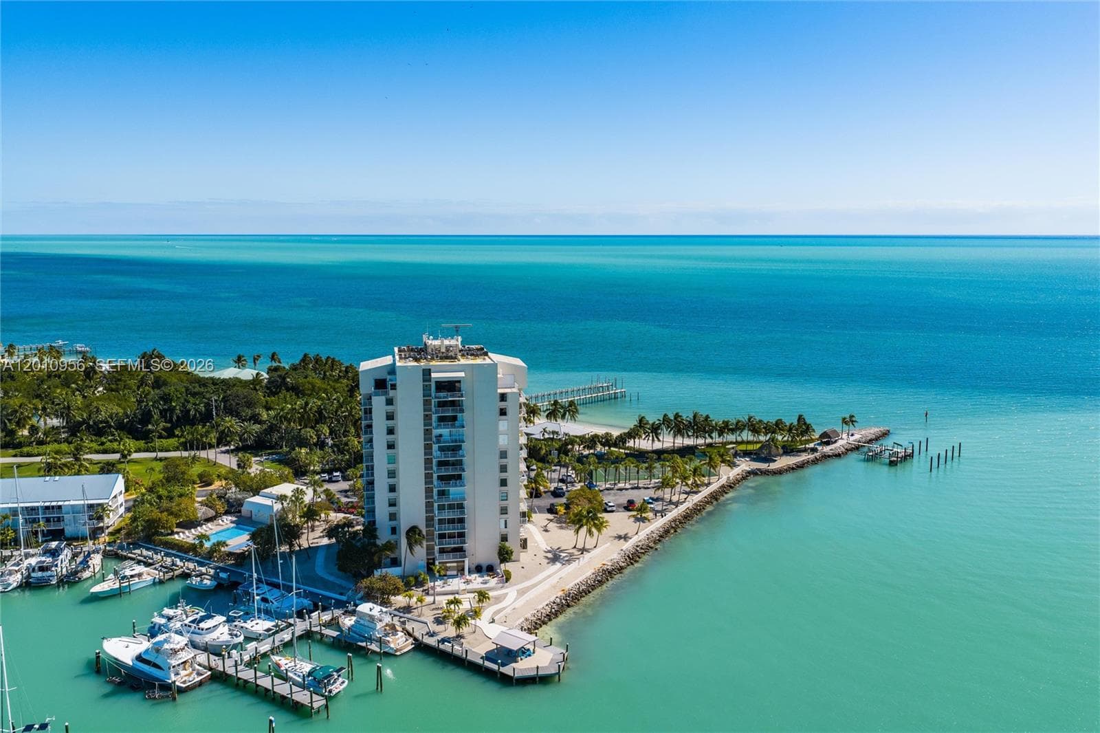 2000 Coco Plum Dr 5