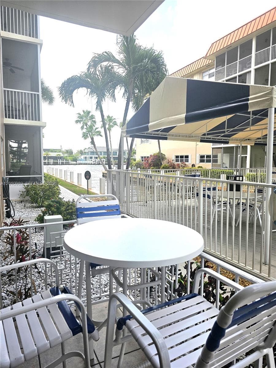 2097 S Ocean Dr 305 photo 21