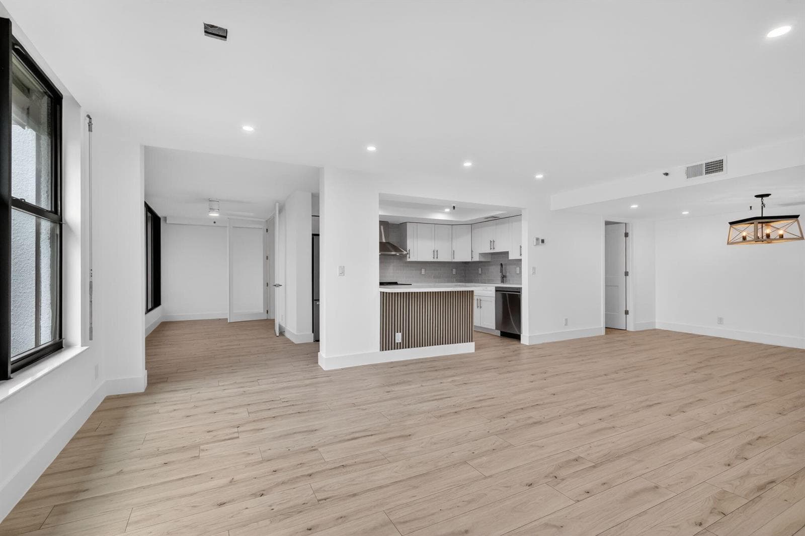 1748 Jupiter Cove Drive 319 photo 9