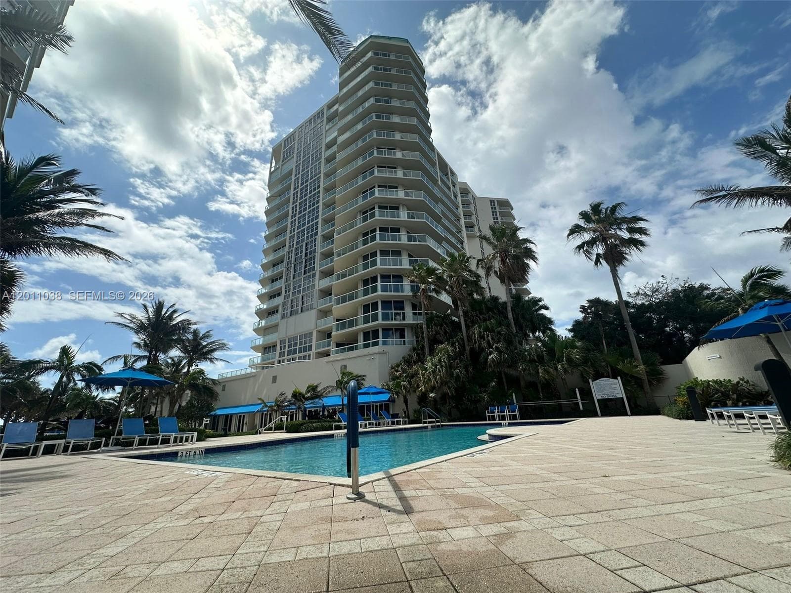 6001 Ocean Dr 1