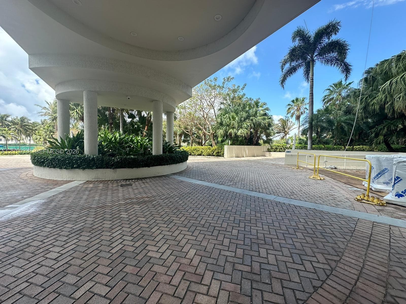 6001 Ocean Dr 5