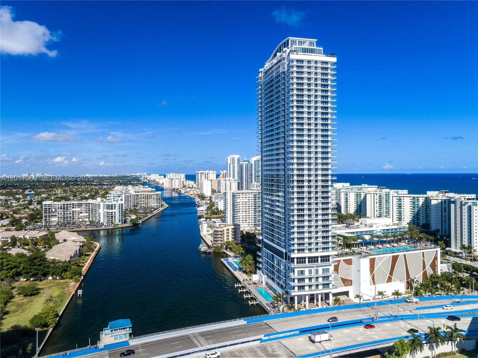 4010 Ocean Dr R908 photo 6