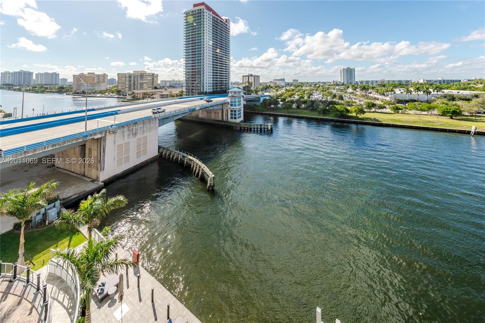 4010 Ocean Dr R908 photo 7