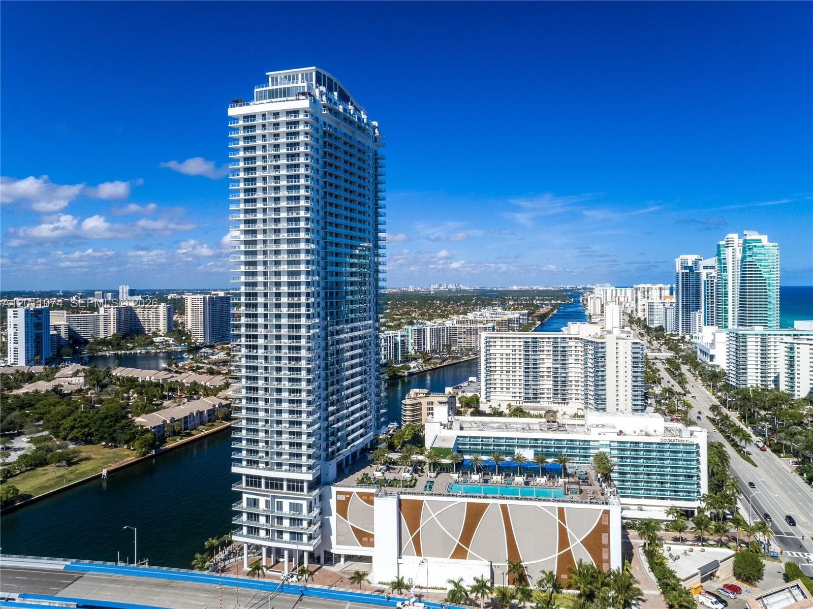4010 Ocean Dr 3