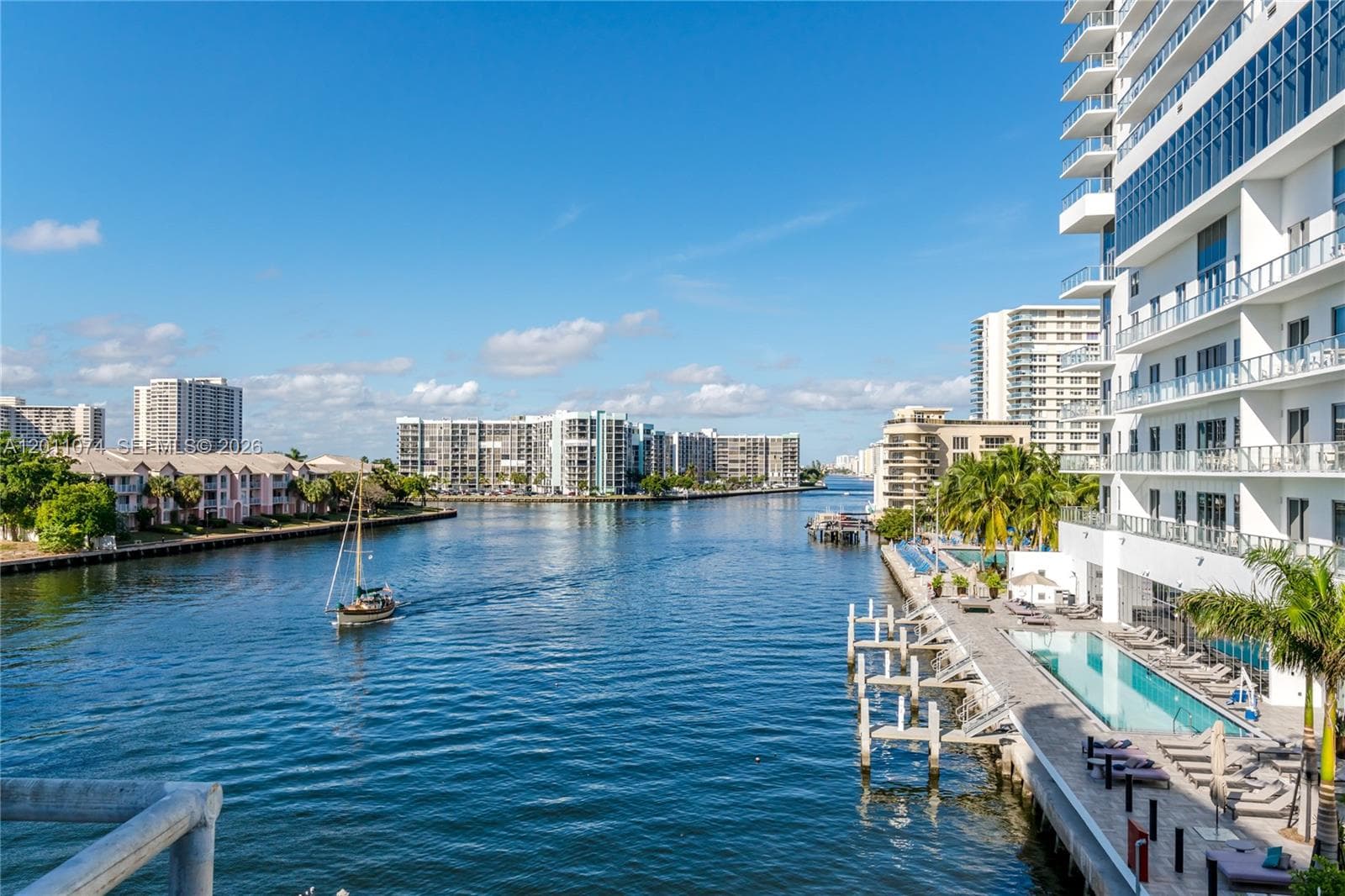 4010 Ocean Dr 5
