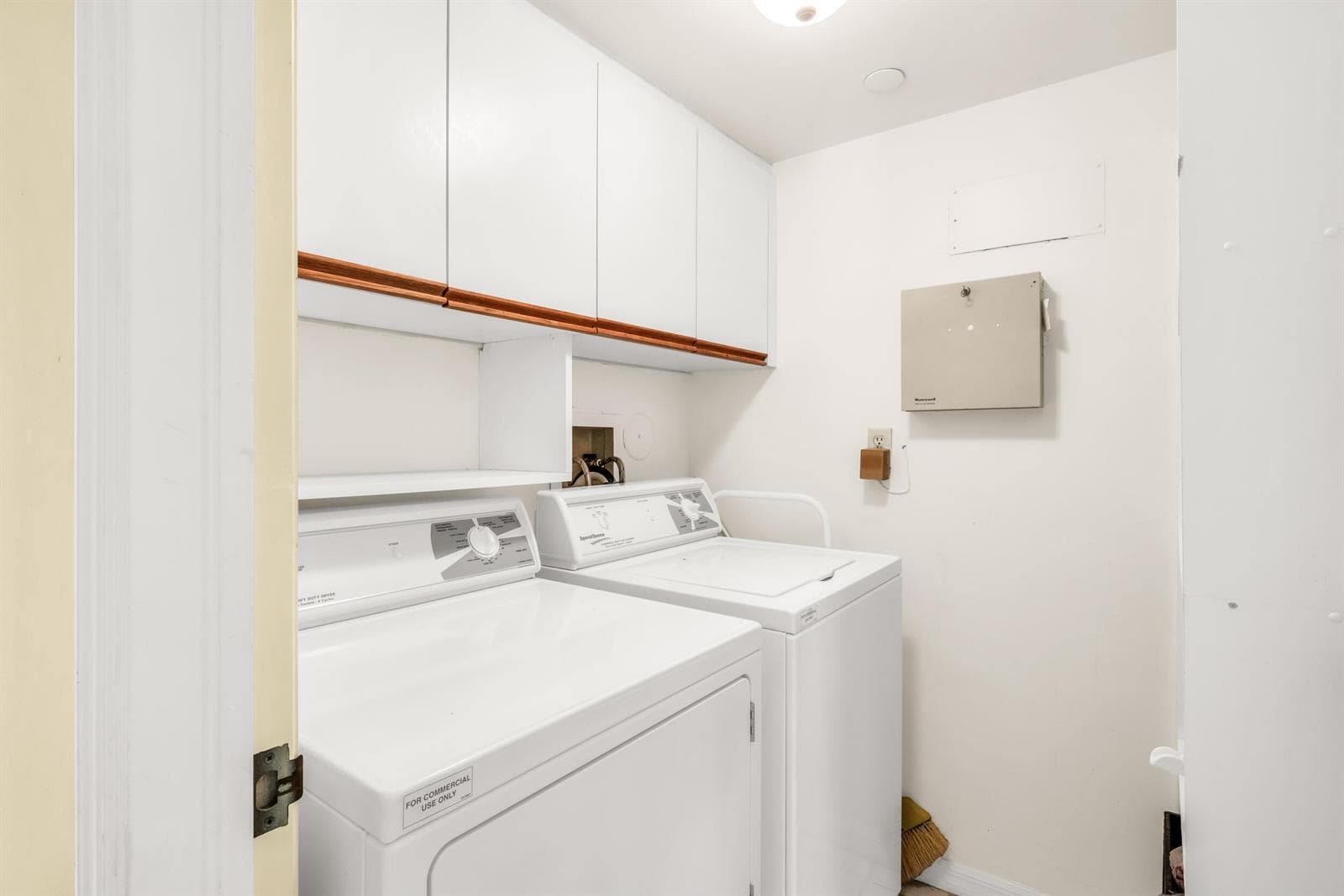100 SE 5th Avenue 107 photo 17
