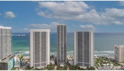 1830 S Ocean Dr 3308 photo 1