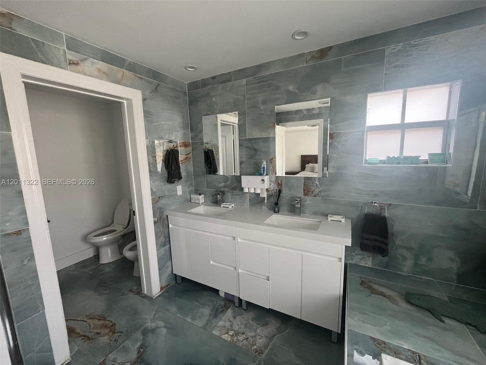 3915 NE 168th St 3915 photo 15