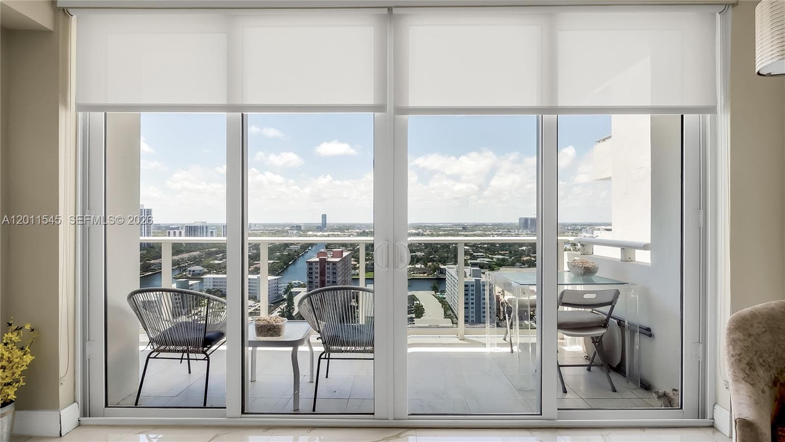 3140 S Ocean Dr (Avail Now- Nov 15, 2026) 2411 photo 5