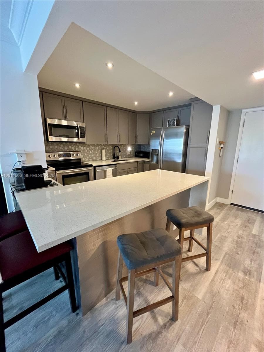 1801 S Ocean Dr 203 photo 12
