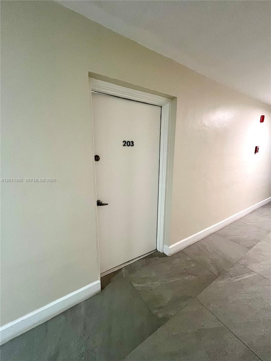 1801 S Ocean Dr 203 photo 22