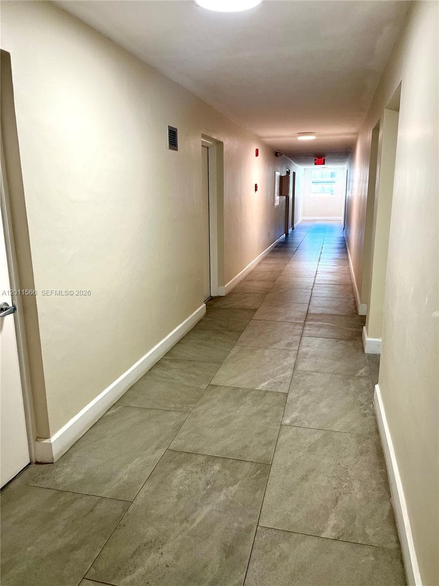 1801 S Ocean Dr 203 photo 24