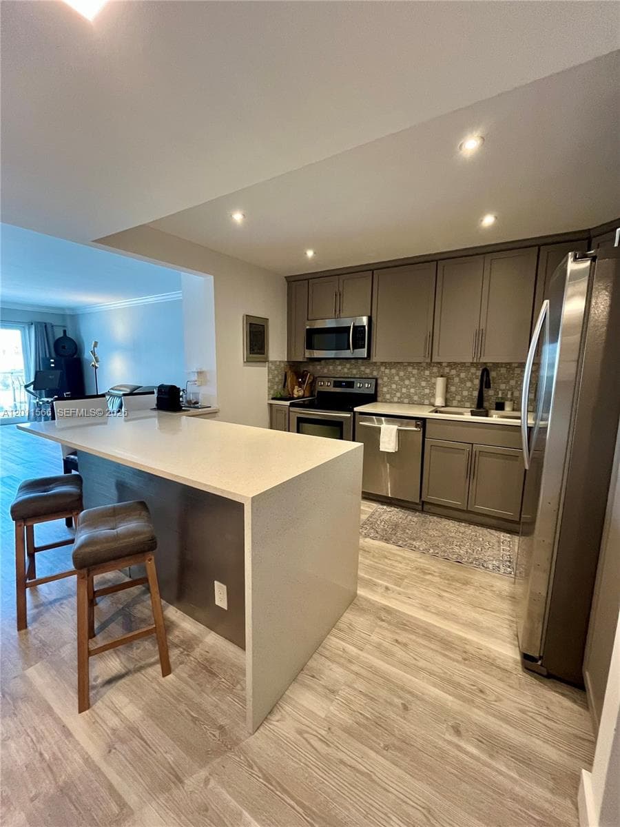 1801 S Ocean Dr 203 photo 10