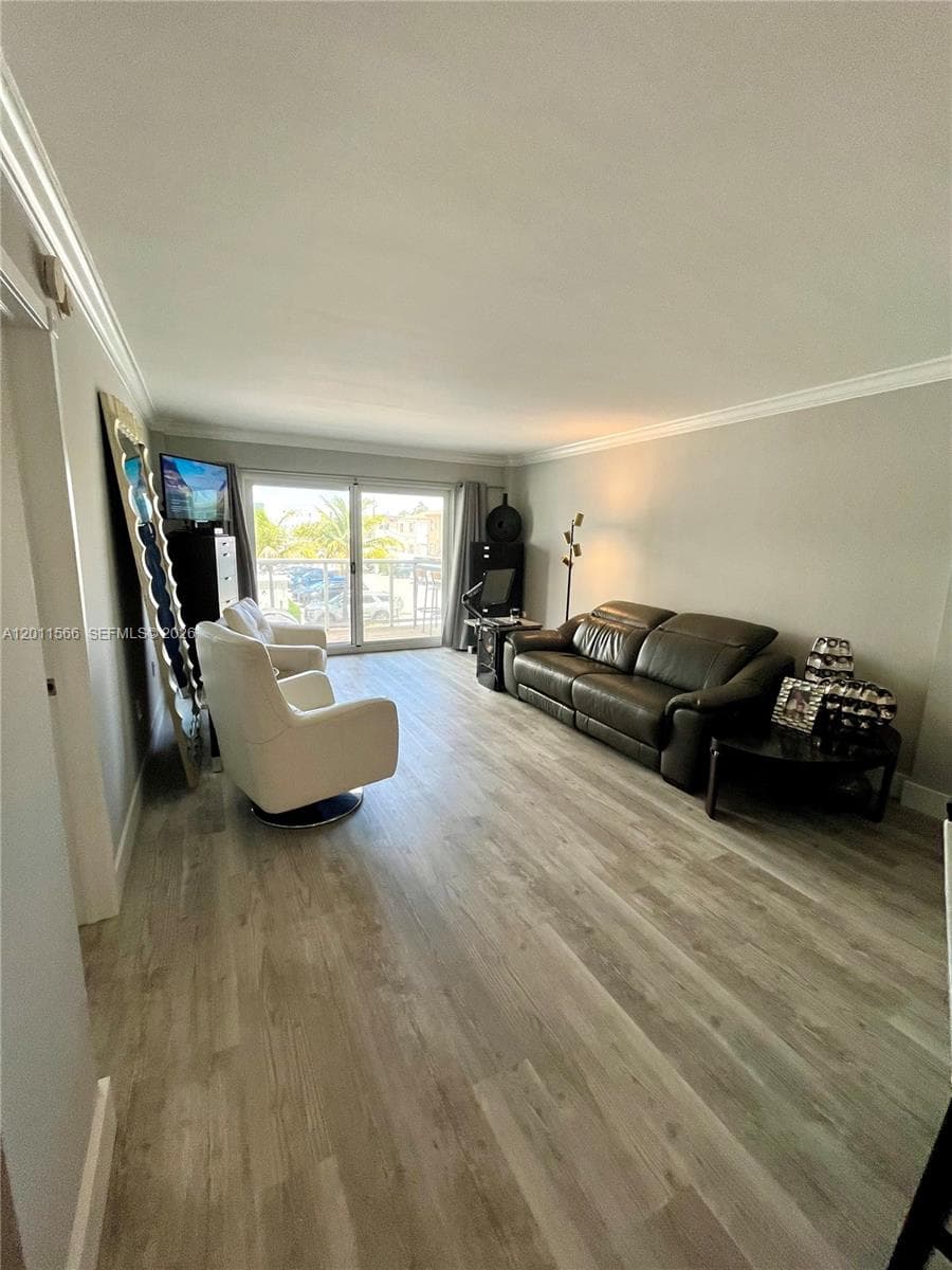 1801 S Ocean Dr 203 photo 14