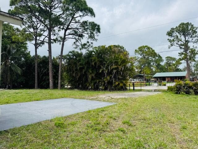 12836 78th Place N photo 3