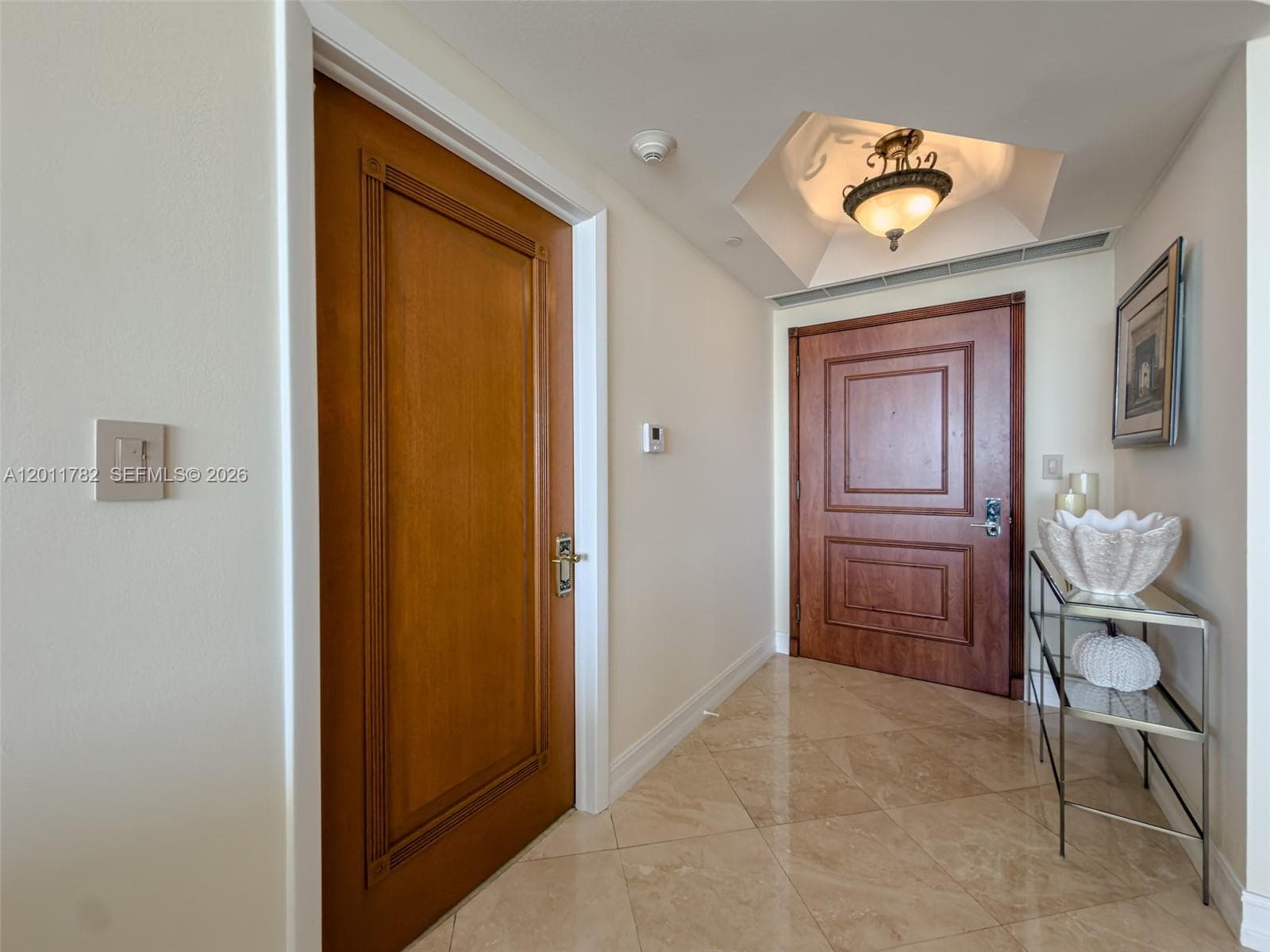 2000 Island Blvd #2503 4