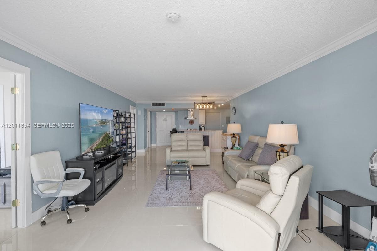 2100 Ocean Ln 1704 photo 9
