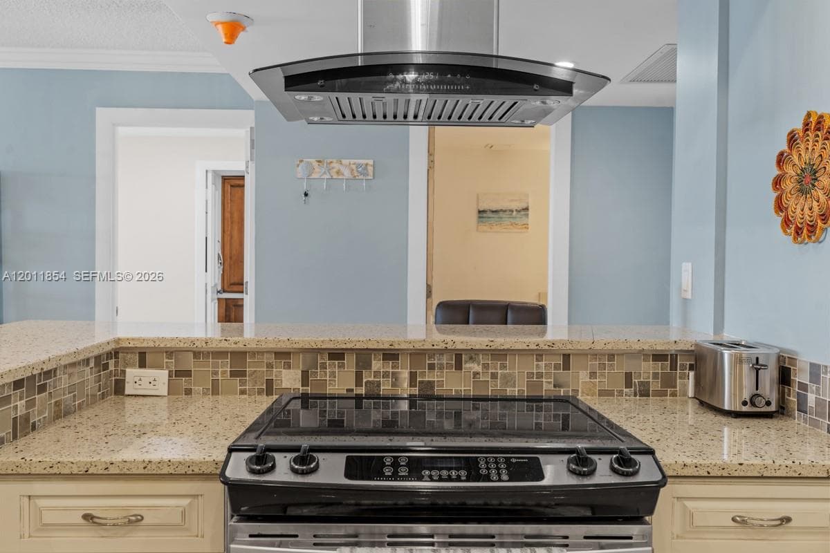 2100 Ocean Ln 1704 photo 14