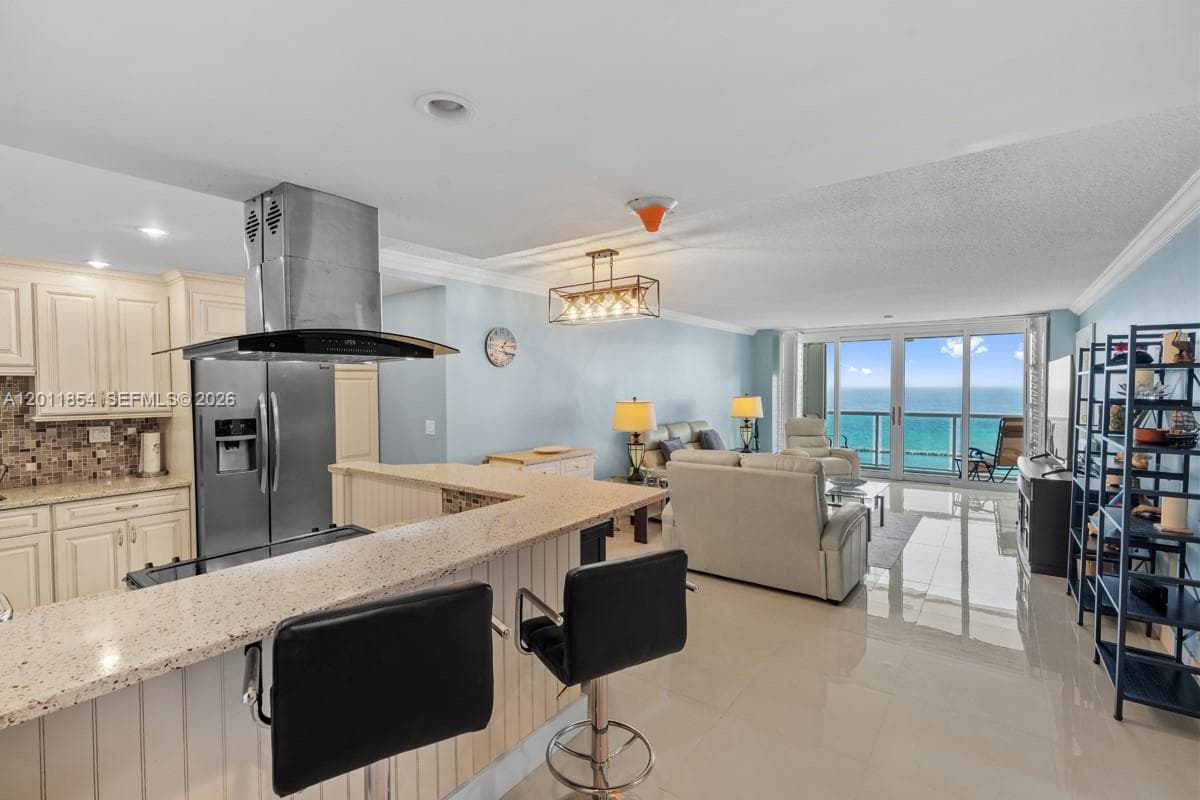 2100 Ocean Ln 1704 photo 11