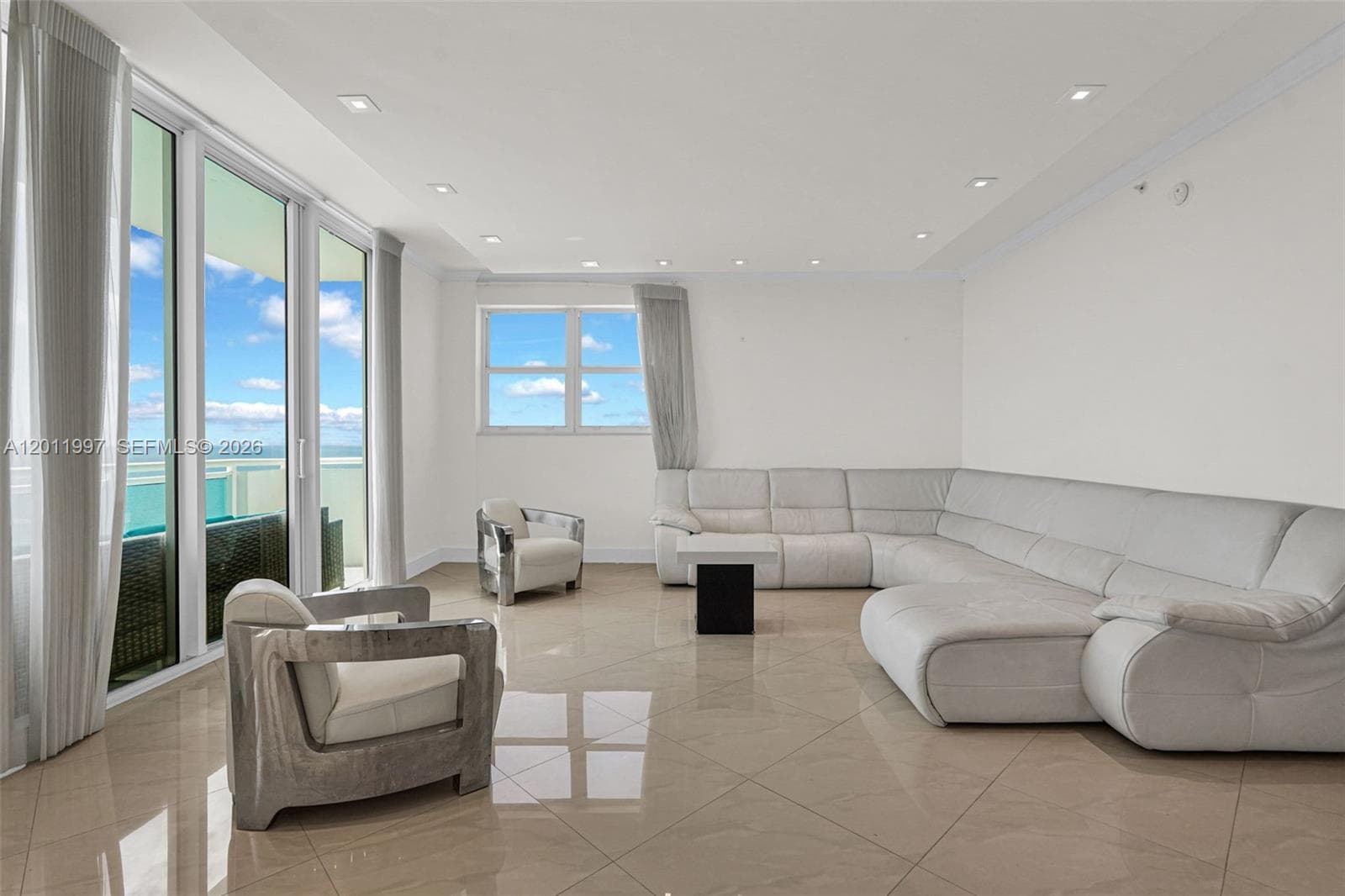 3001 Ocean Dr 1611 photo 17