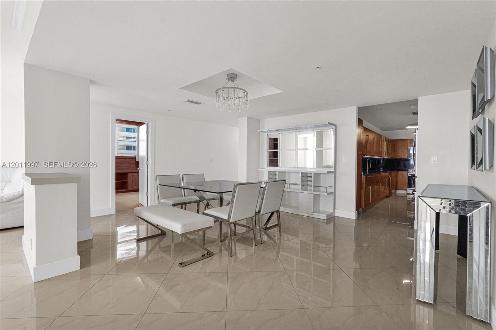 3001 Ocean Dr 5