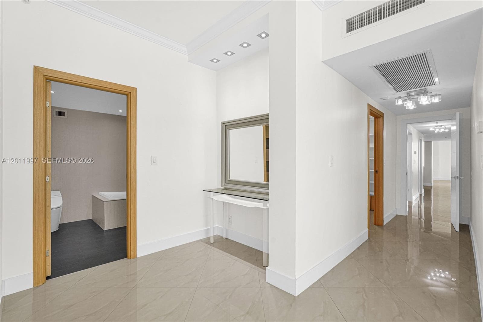 3001 Ocean Dr 1611 photo 18