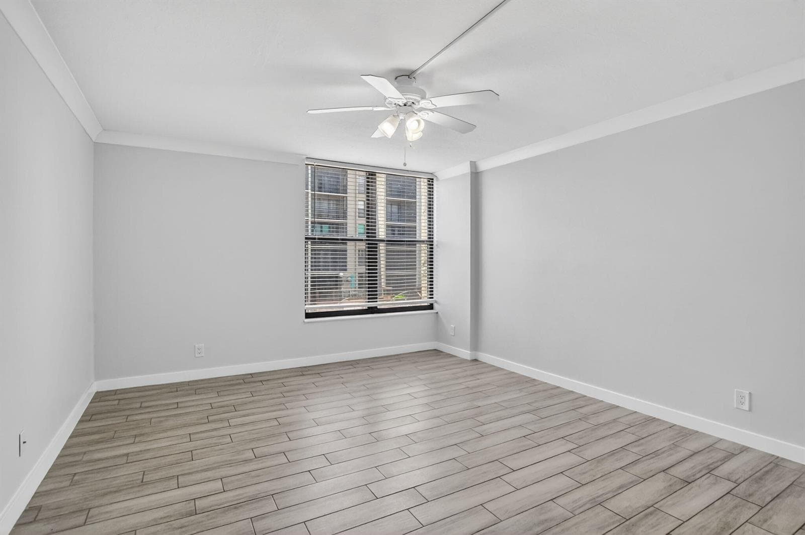 8 Royal Palm Way 203 photo 13