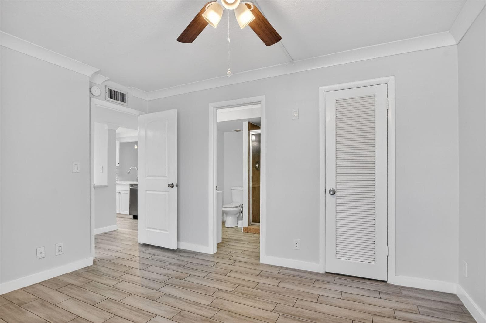 8 Royal Palm Way 203 photo 20