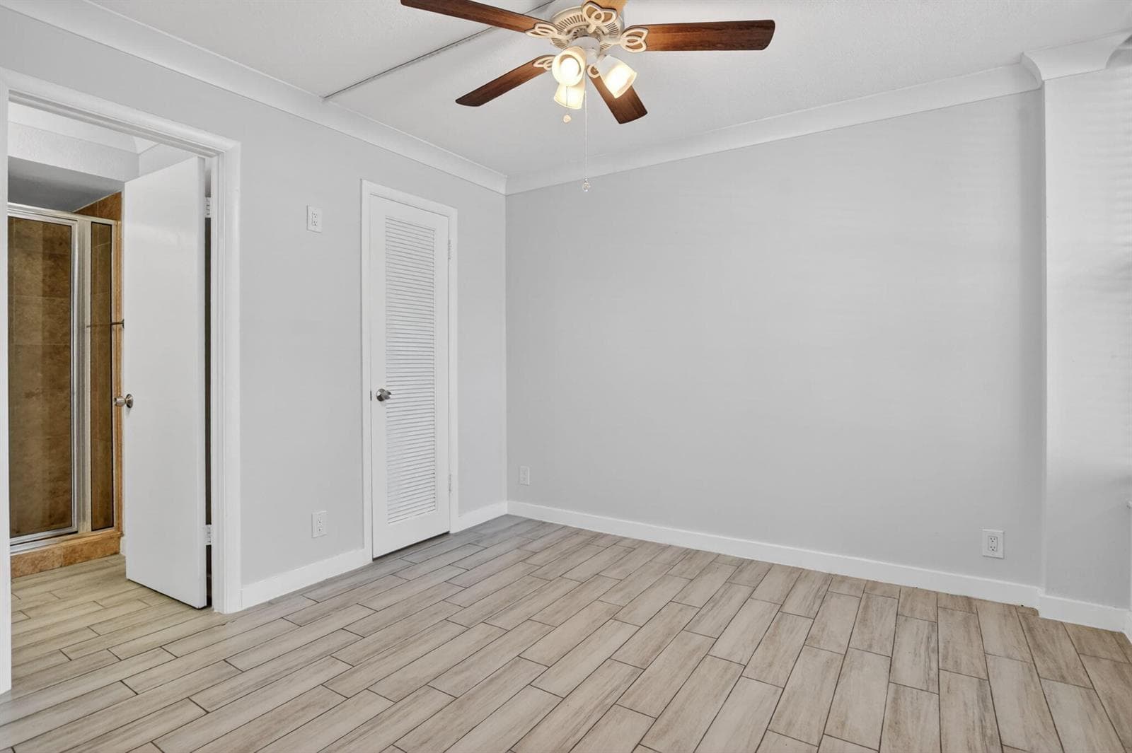 8 Royal Palm Way 203 photo 19