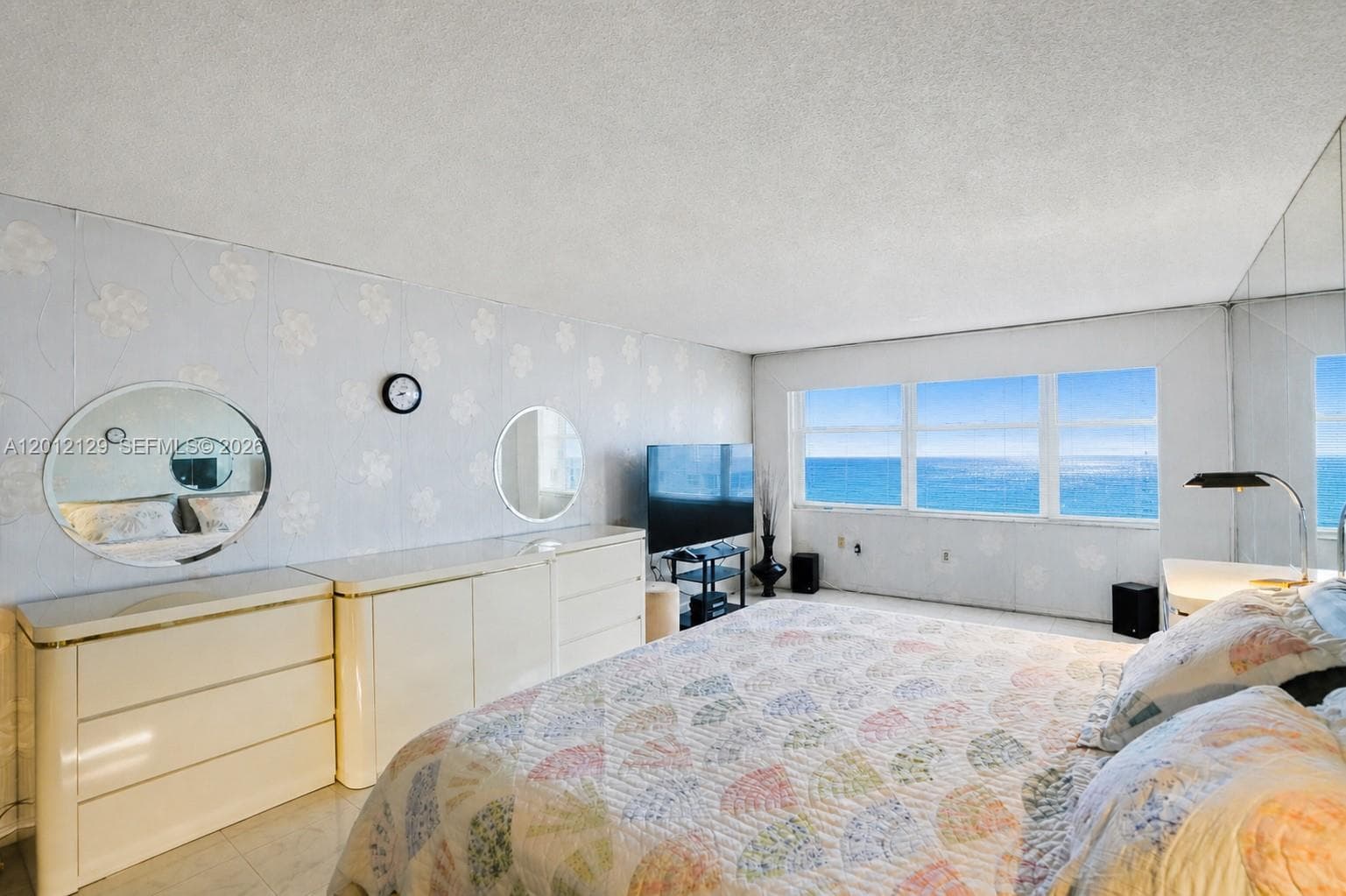 2751 Ocean Dr 1805S photo 23