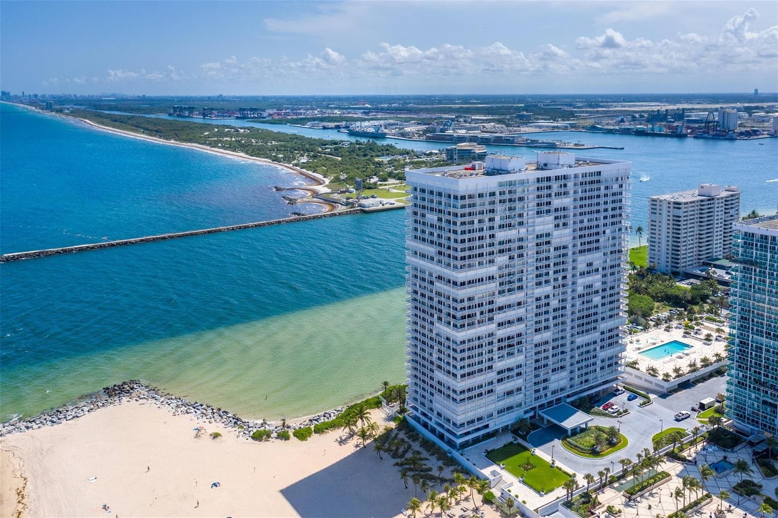 2200 S Ocean Lane 2805 photo 2
