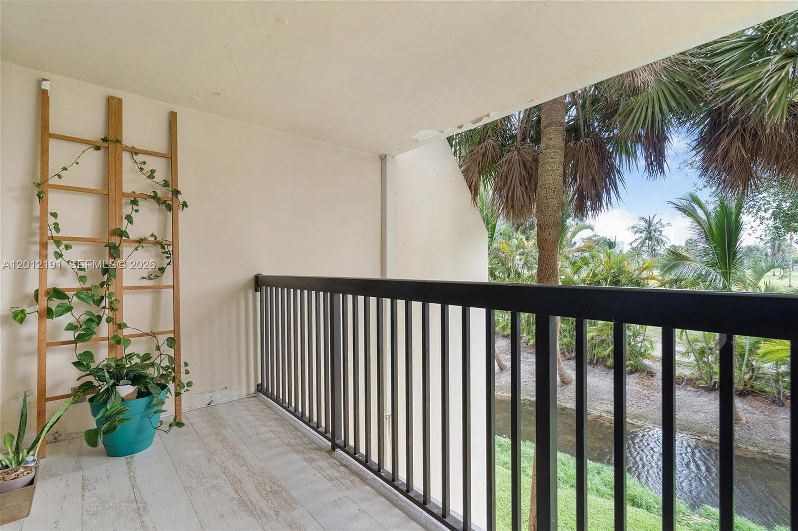 20341 W Country Club Dr TH-11 photo 20