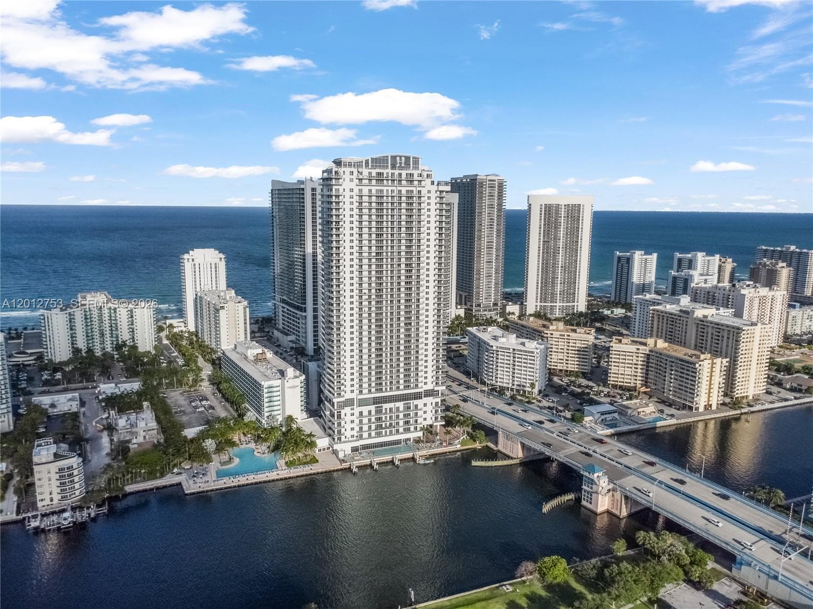 4010 Ocean Dr 2