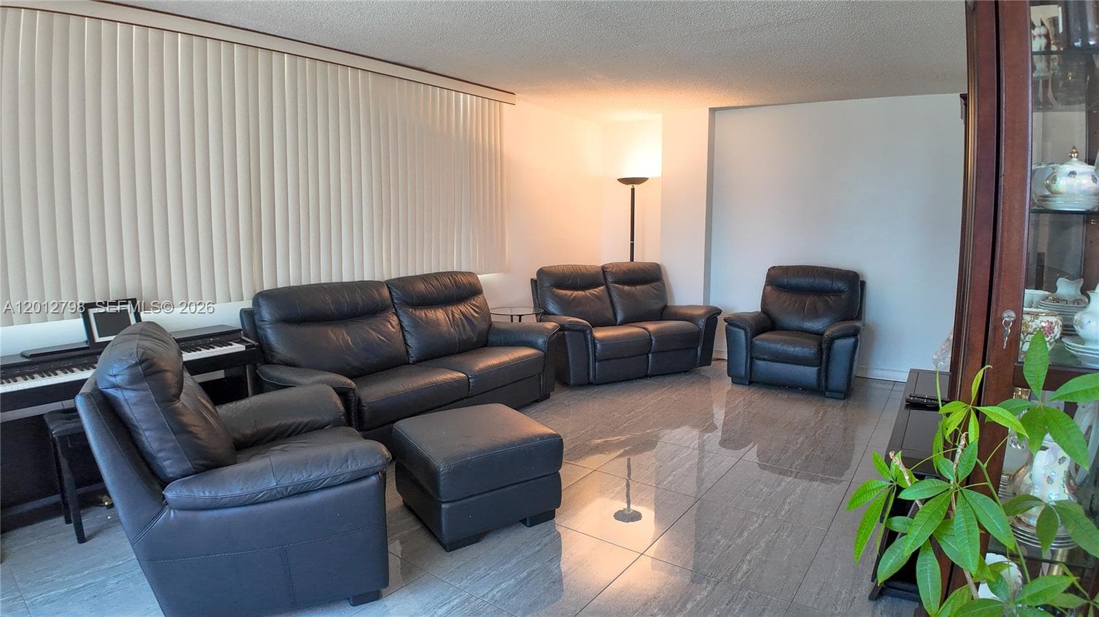 3113 S Ocean Dr 506 photo 9