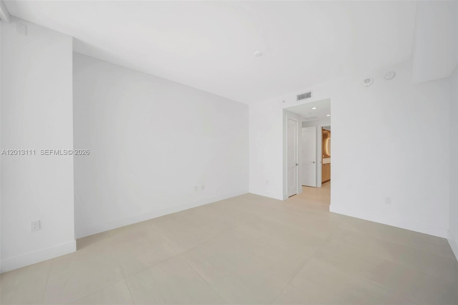 153 N Seabreeze Blvd 801 photo 22