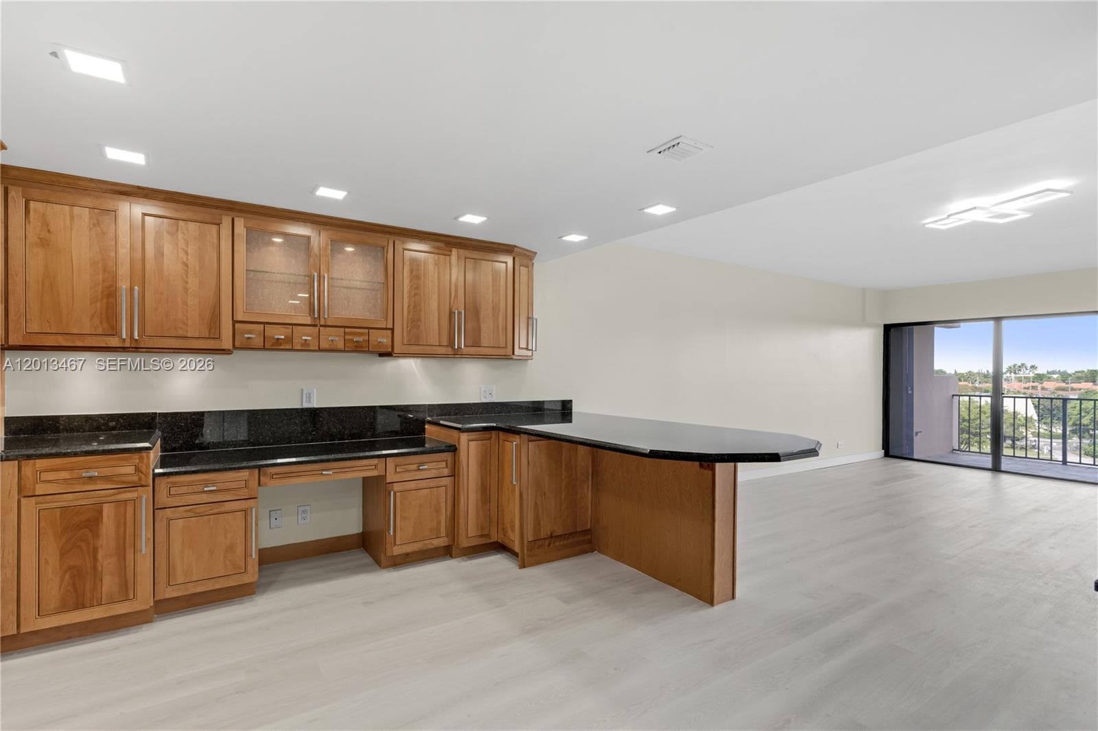 1800 NE 114th St 601 photo 16