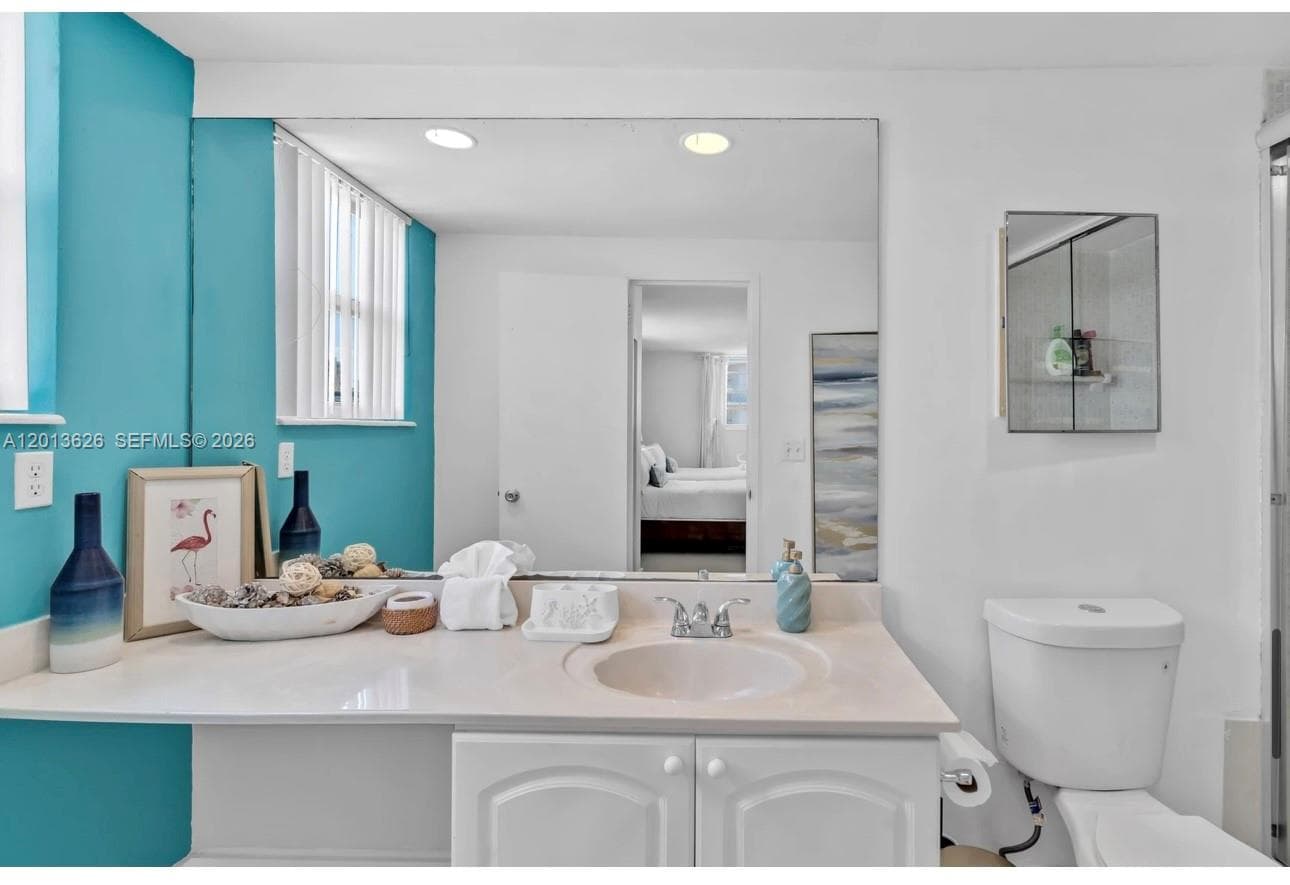 4001 Ocean Dr 7B photo 18