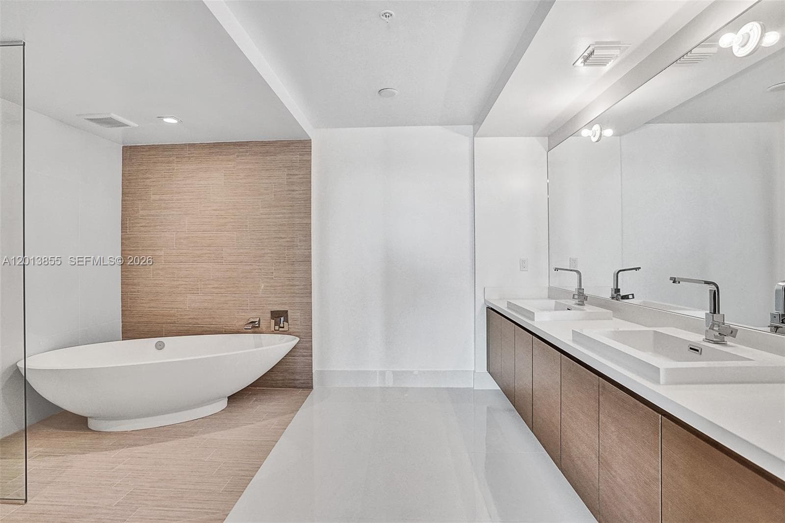 330 Sunny Isles Blvd 5-2205 photo 15