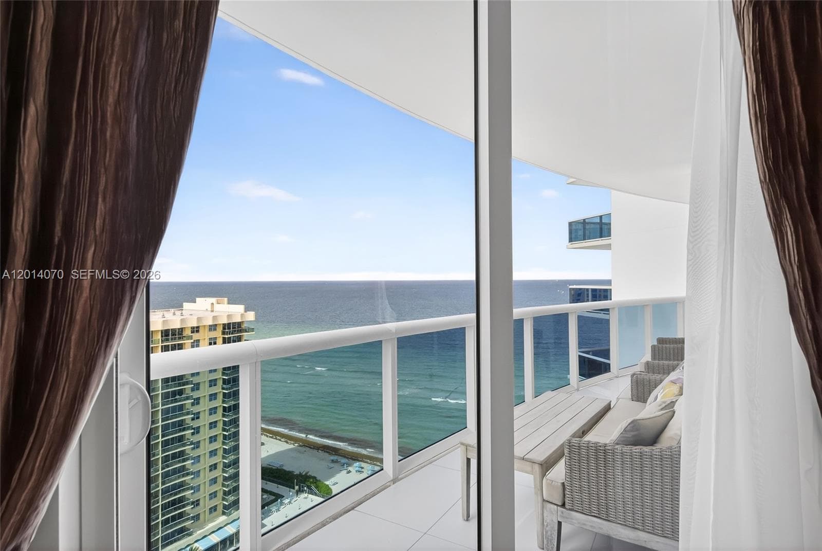2711 Ocean Dr 1901 photo 11